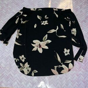 Off Shoulder Blouse​​​